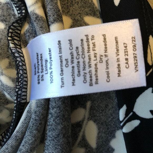 Talbots Womens Dress Sz MP Black White Floral Faux Wrap V-Neck 3/4 Sleeves - Picture 4 of 8